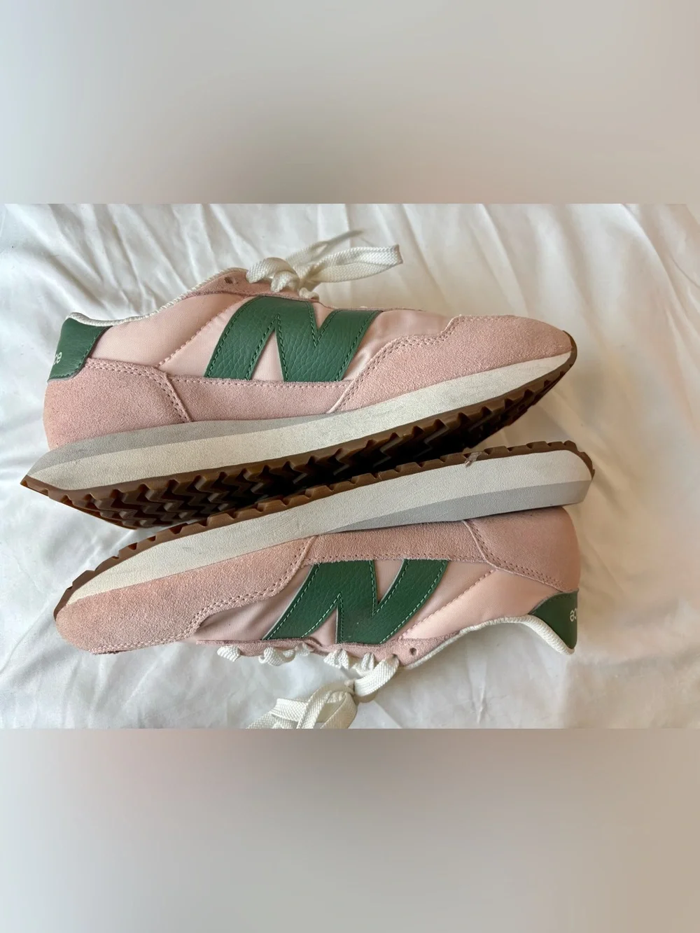 New Balance 237 Sneakers Pink Green Retro Runner Shoes Women’s 7 Y2K EUC - Picture 12 of 14